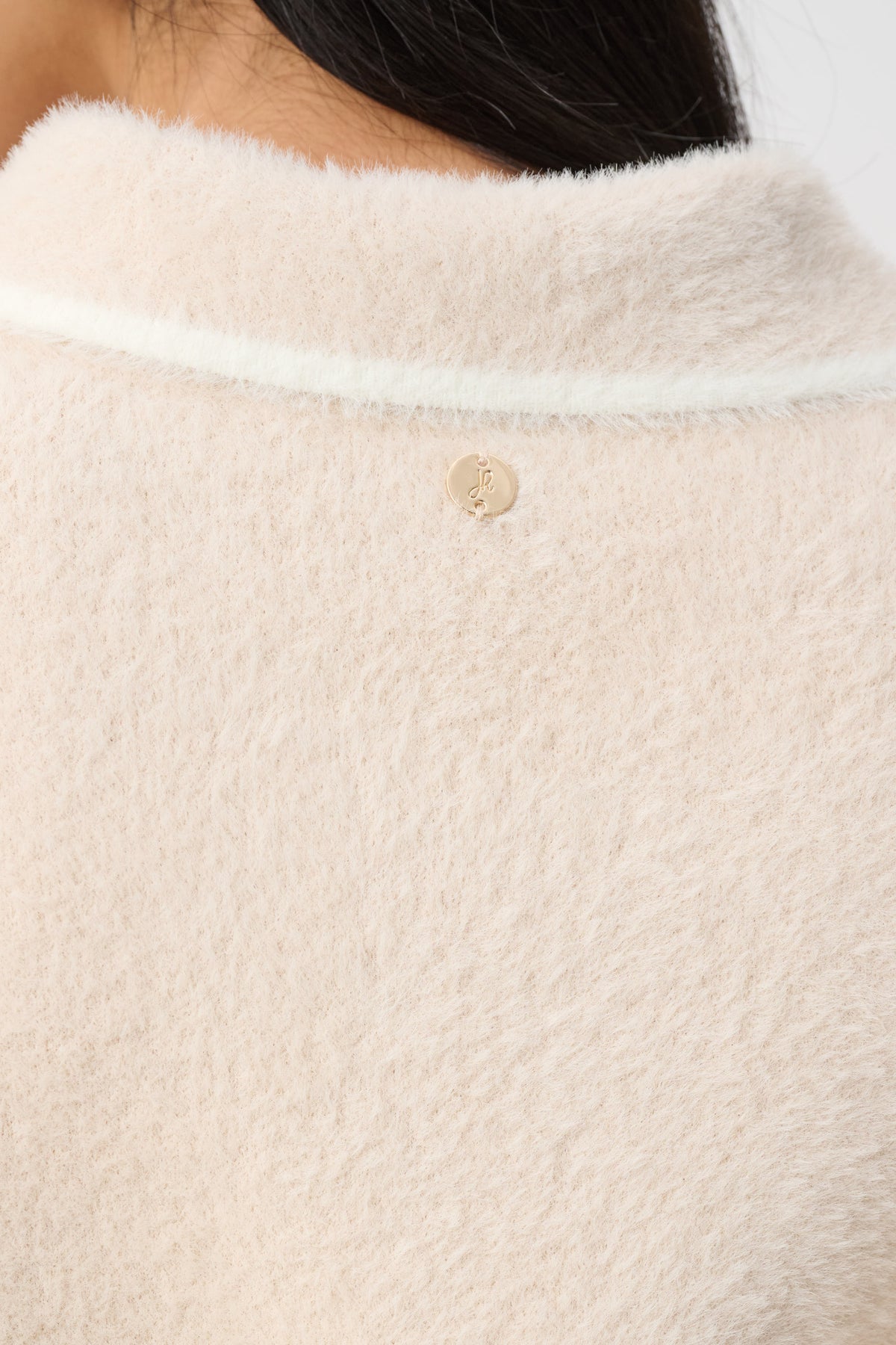Chaqueta boxy de punto beige con blanco 263950