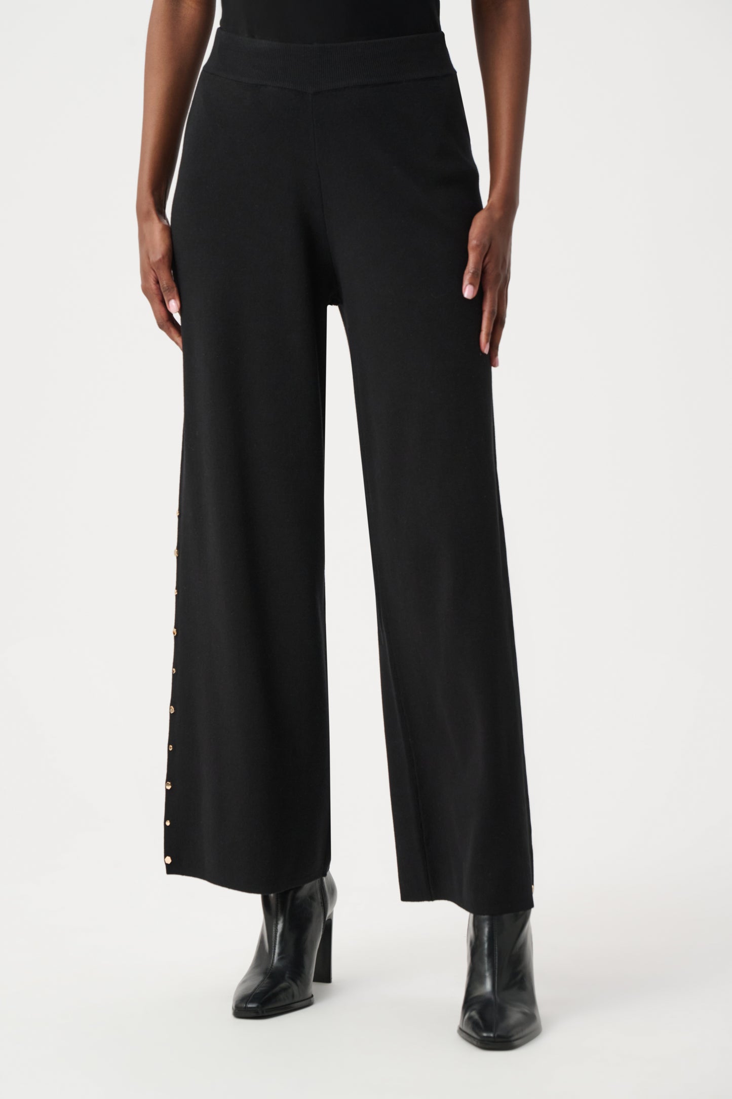 Pantalón jersey de pierna ancha con detalle de clavos metálicos negro 263962