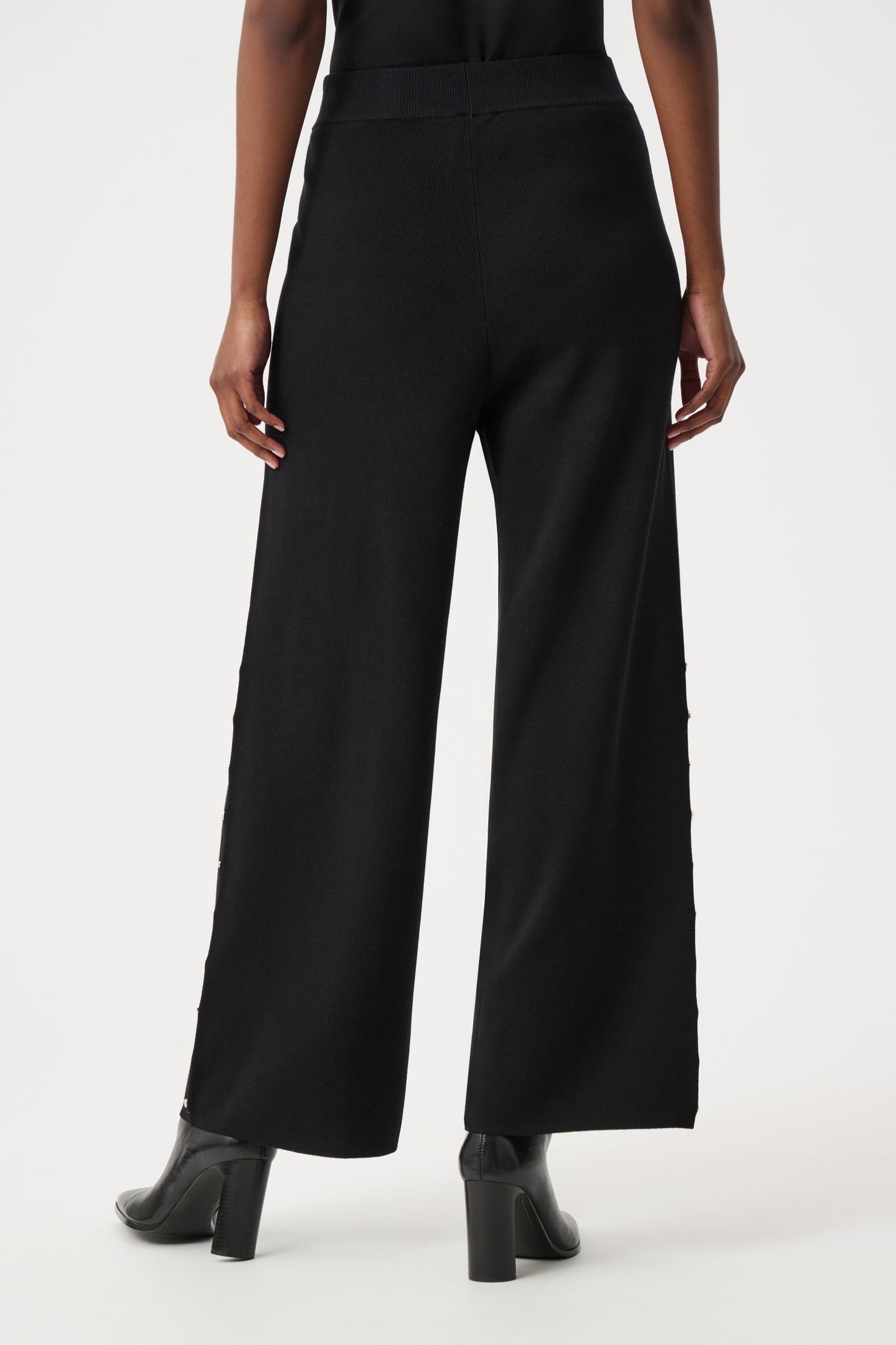 Pantalón jersey de pierna ancha con detalle de clavos metálicos negro 263962