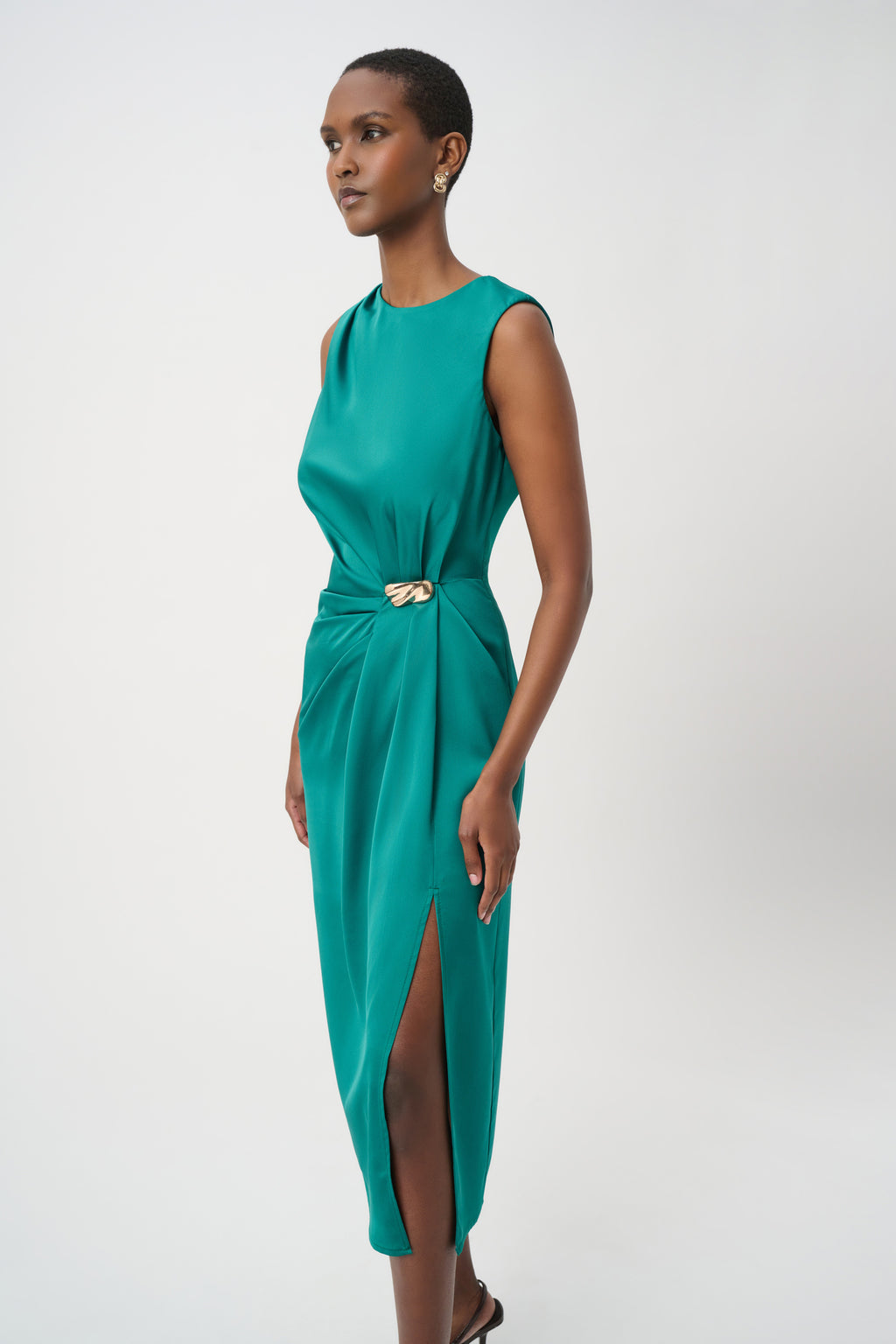 Vestido de tubo detalle en cintura verde opulento 264066