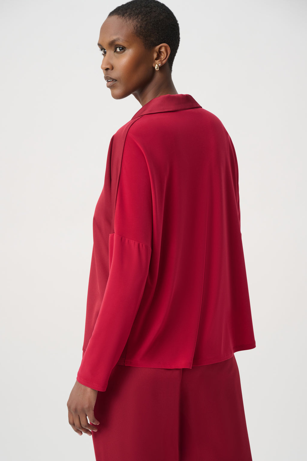 Top con cuello camisa  rojo cereza 264085