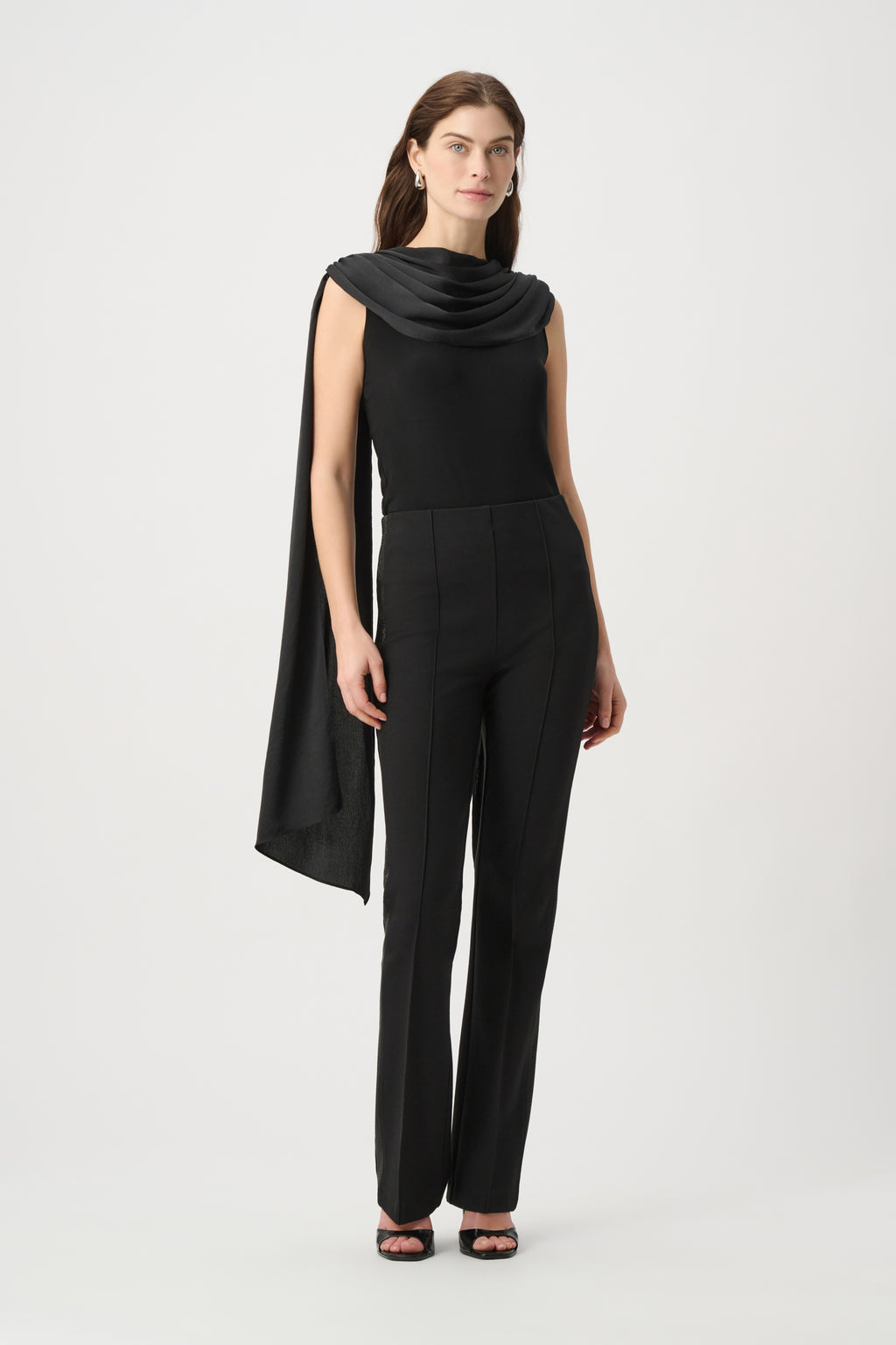 Blusa ajustada con cuello de pañuelo negro 264113