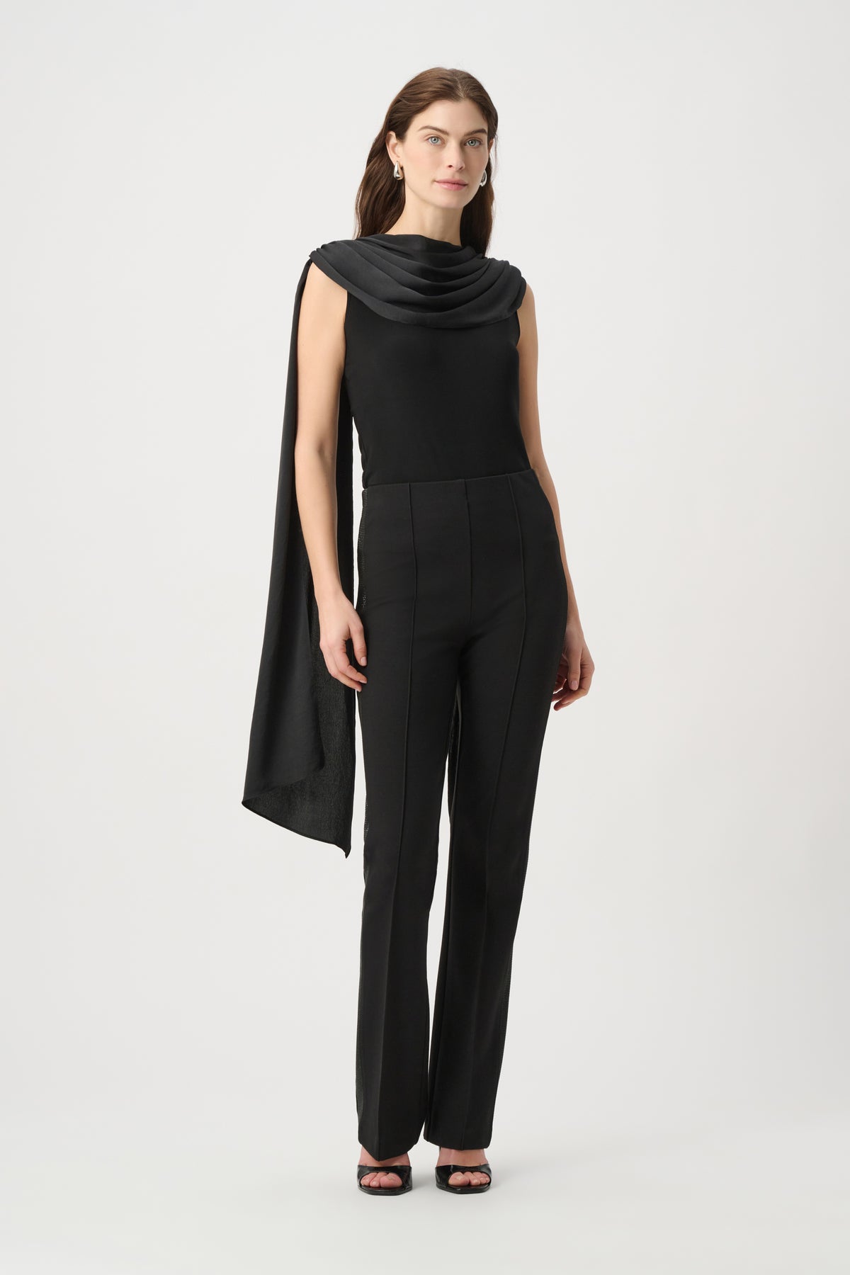 Blusa ajustada con cuello de pañuelo negro 264113