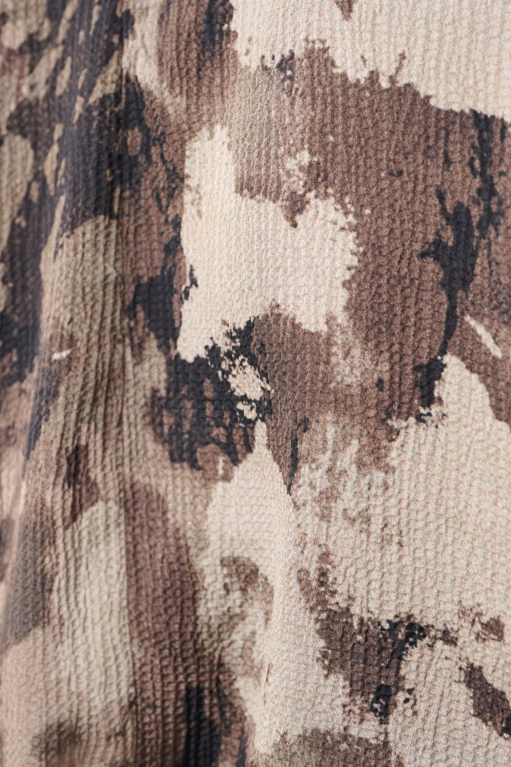 Top cruzado con estampado abstracto beige multicolor 264149