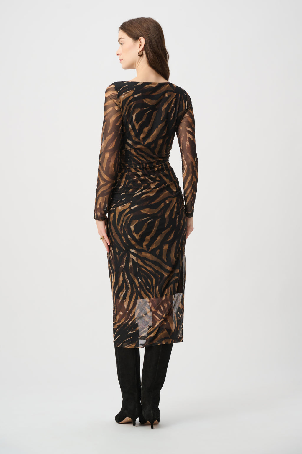 Vestido tubo con estampado animal print café con negro 264211