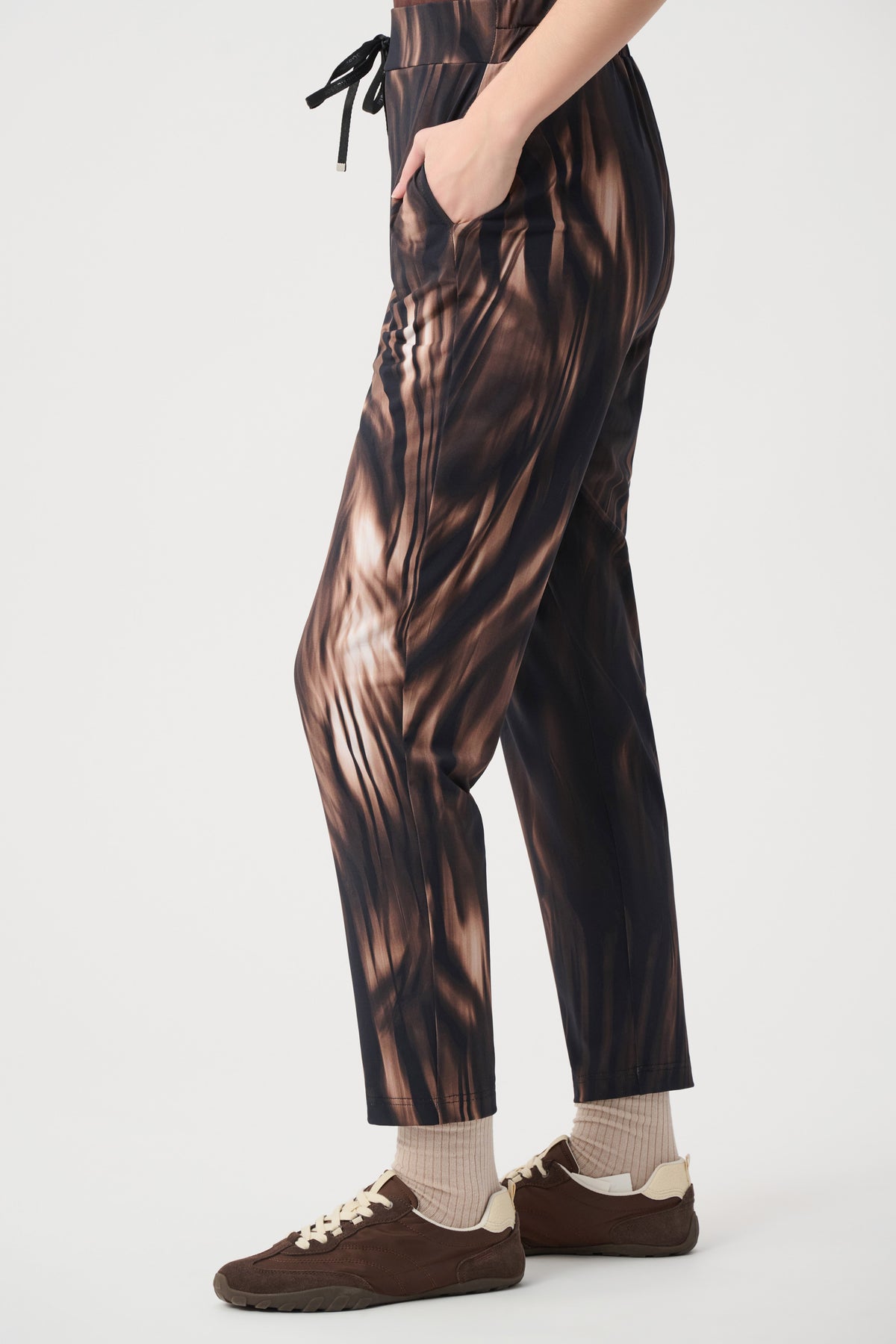 Jogger sin cierres animal print negro multicolor 264623