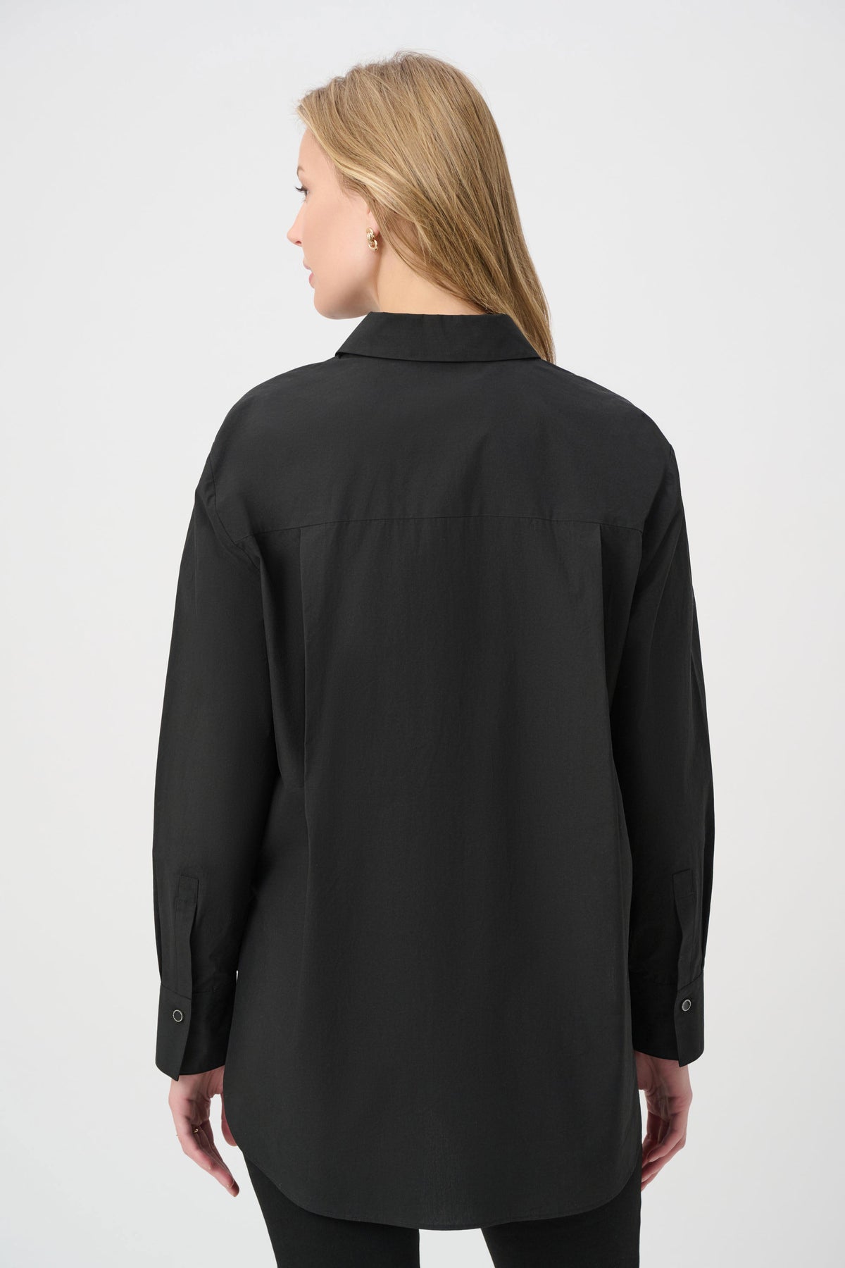 Blusa camisera bordada con botones negro 264904