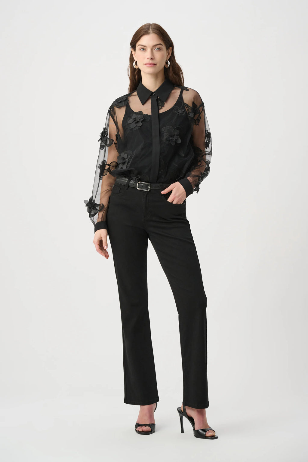 Blusa con aplique de flores de textura transparente negro 264945