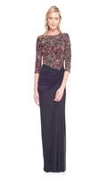 Vestido bordado con rosas ciruela y manga 3/4 APJ1673LX