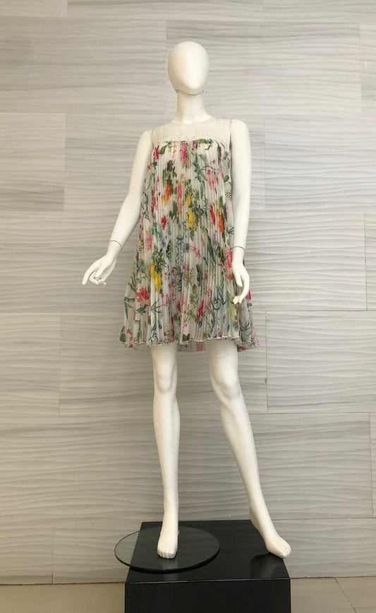 Vestido de gasa con estampado floral AVY17013