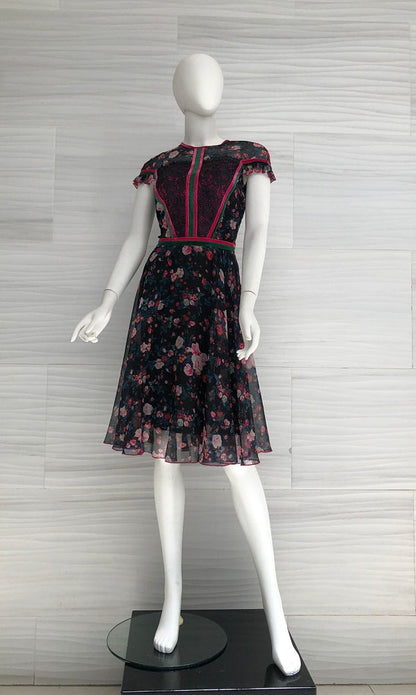 Vestido de gasa con estampado floral AZA17459MX