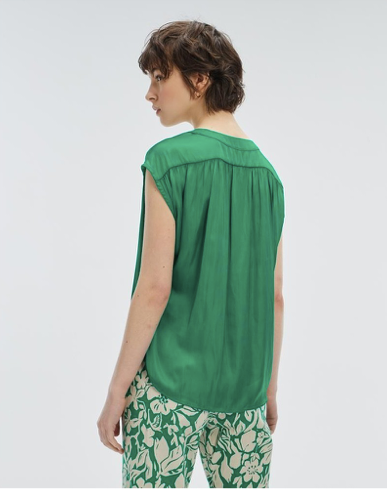 Blusa verde satinada 232560