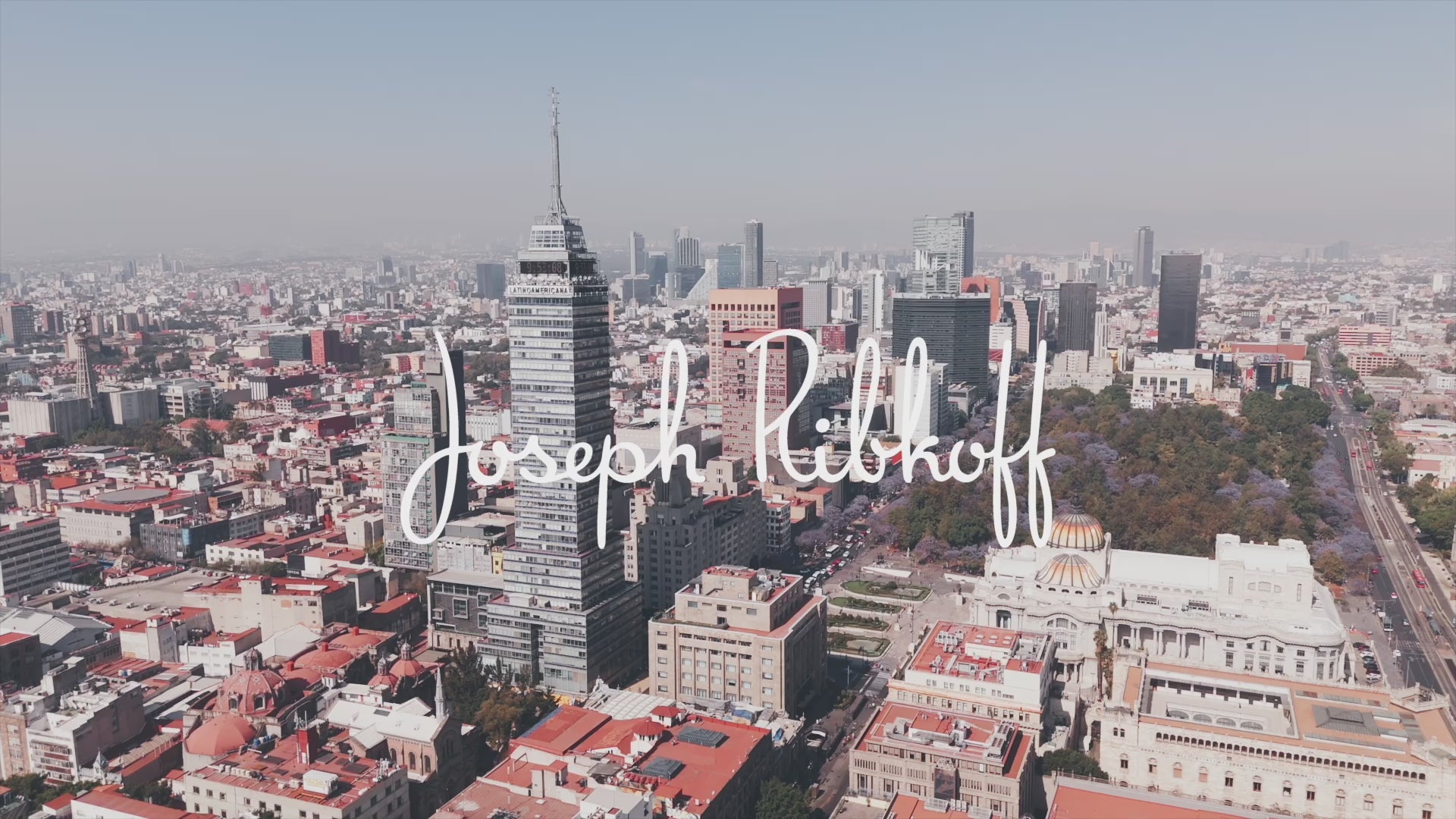 Cargar video: Colección otoño invierno 2025 de Joseph Ribkoff en México con Chardin Boutique.