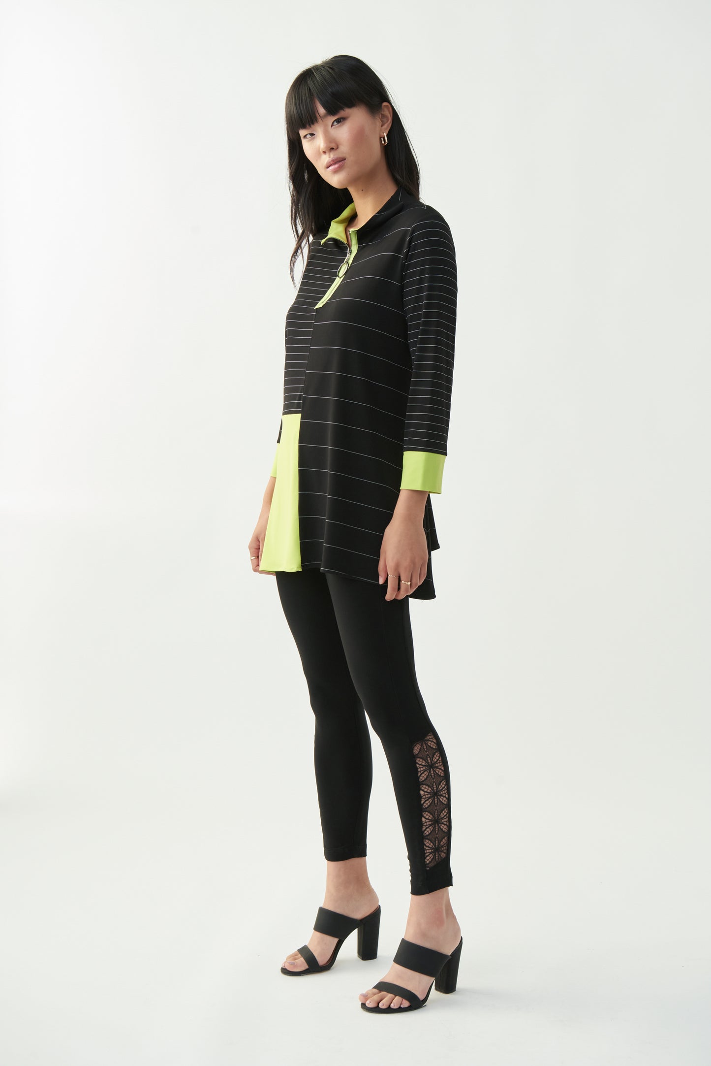 Blusón negro con verde margarita 221250