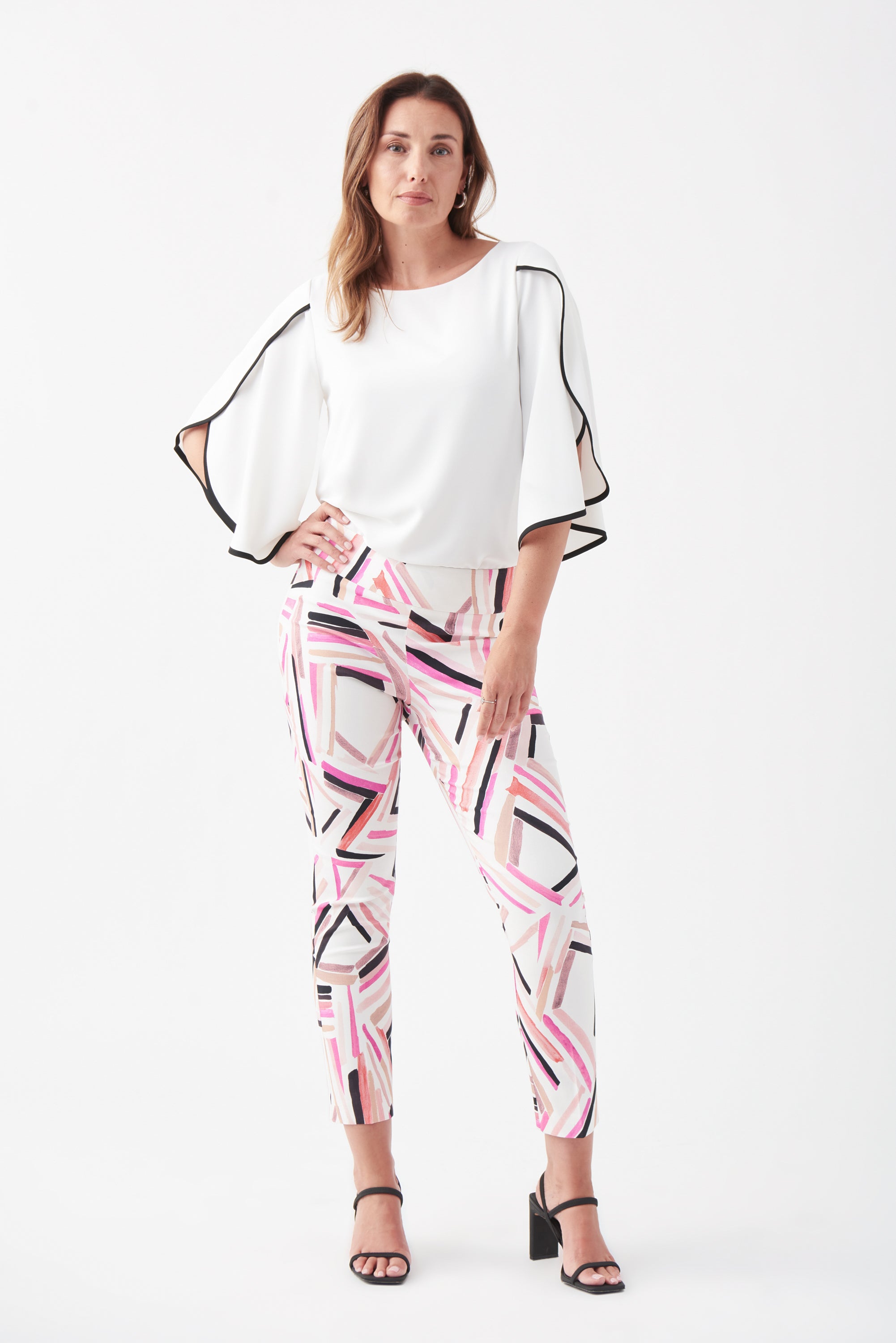 Pantalón capri estampado multicolor 221326