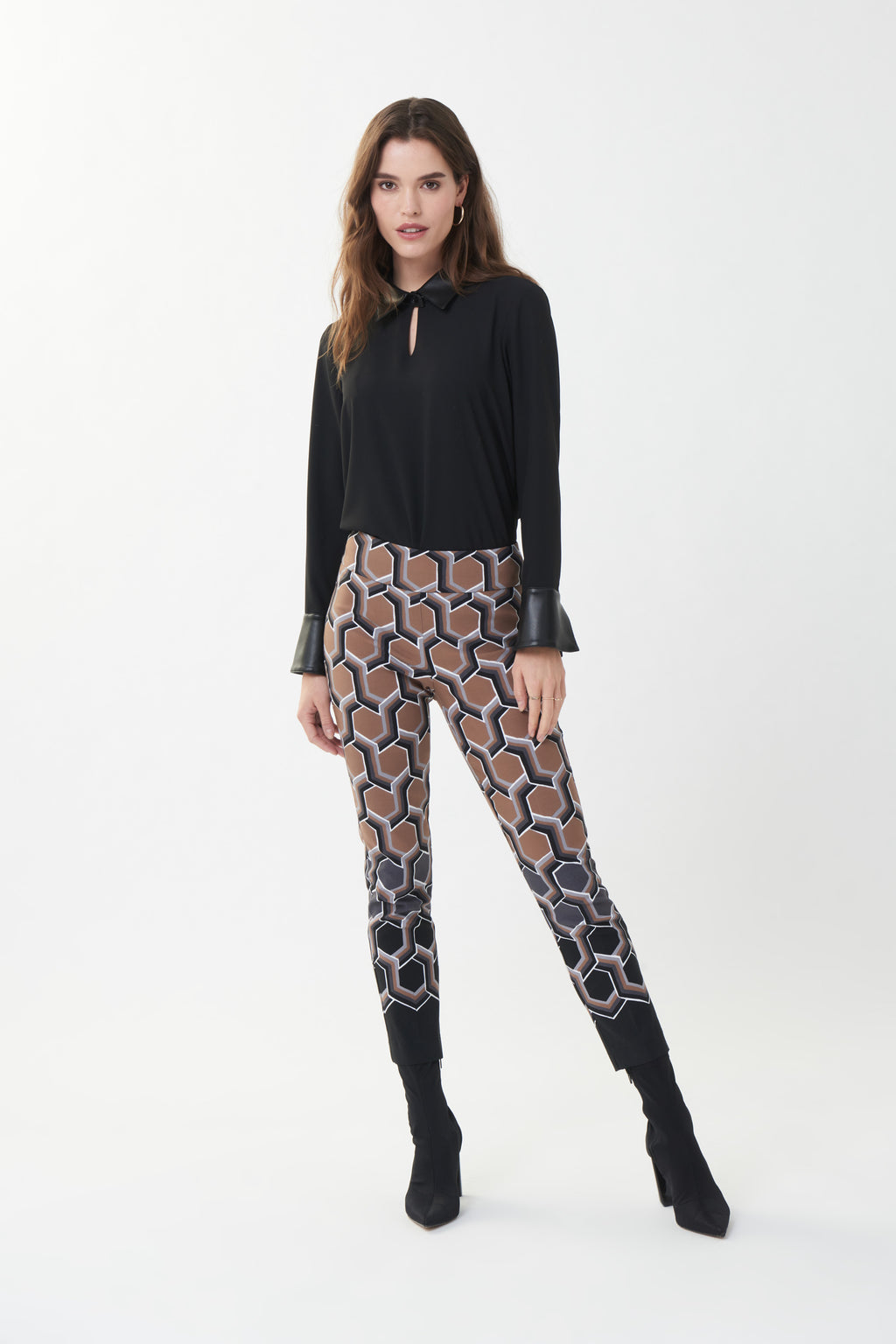 Blusa negra con ecopiel 223047