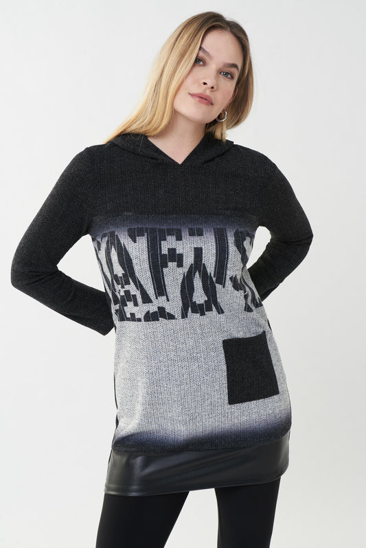 Blusón gris con letras y capucha 223050