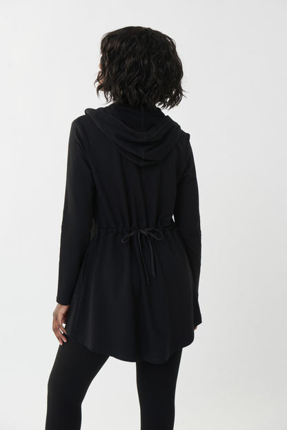 Blusón negro con capucha 223076