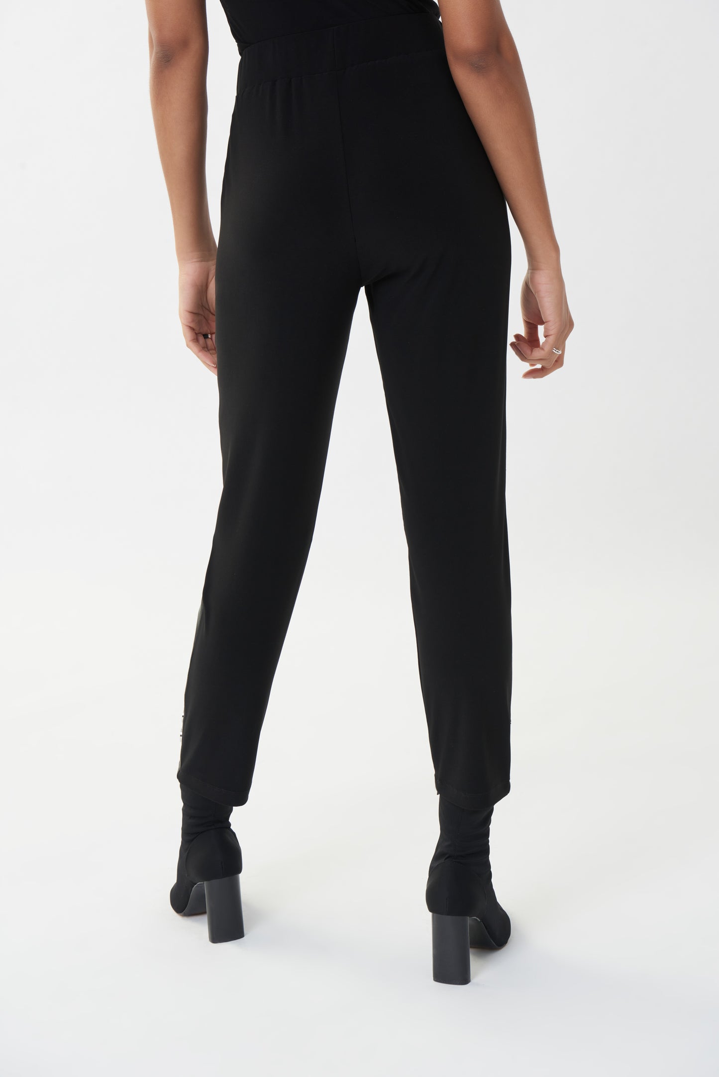 Pantalón negro franja ecopiel 223092