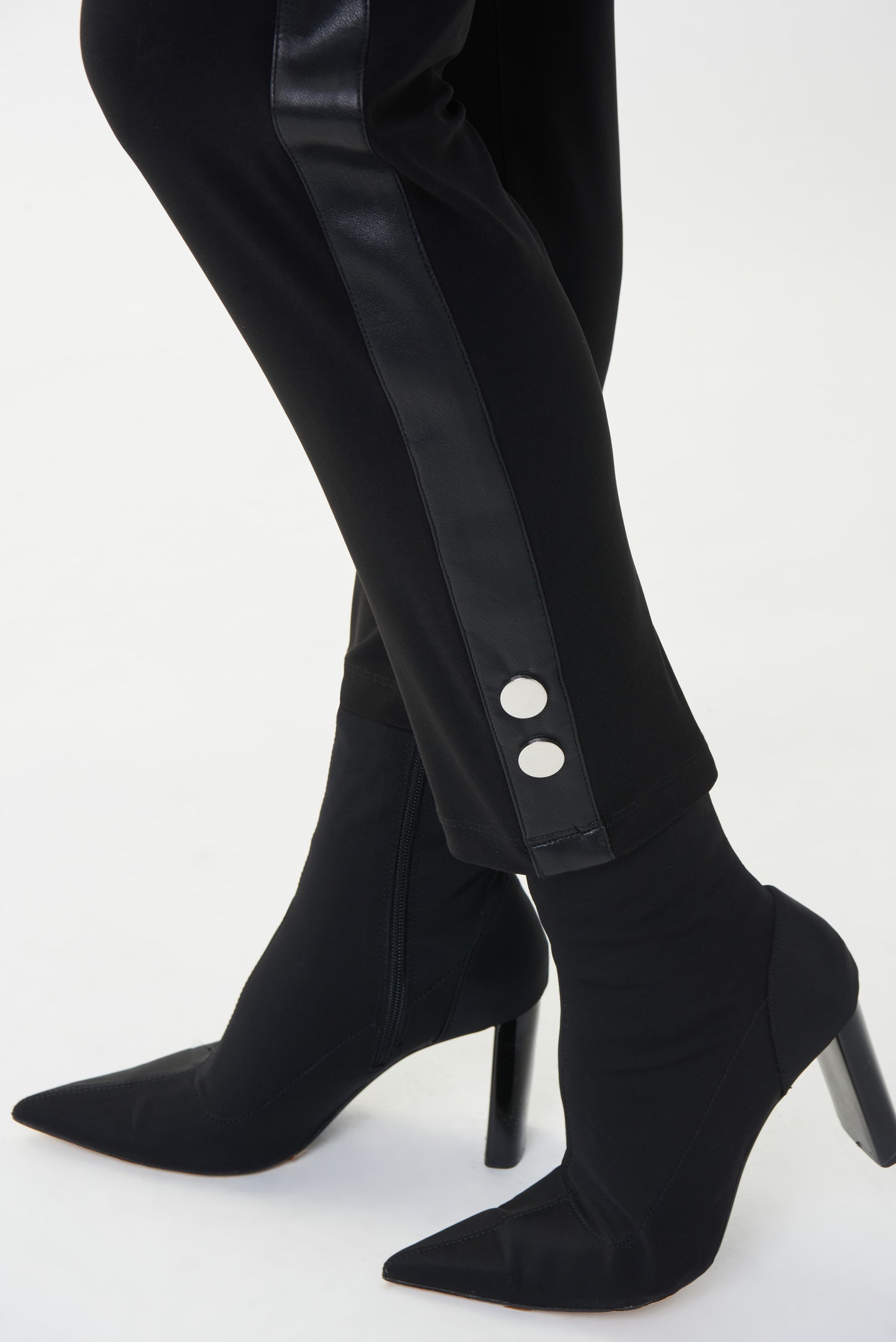 Pantalón negro franja ecopiel 223092