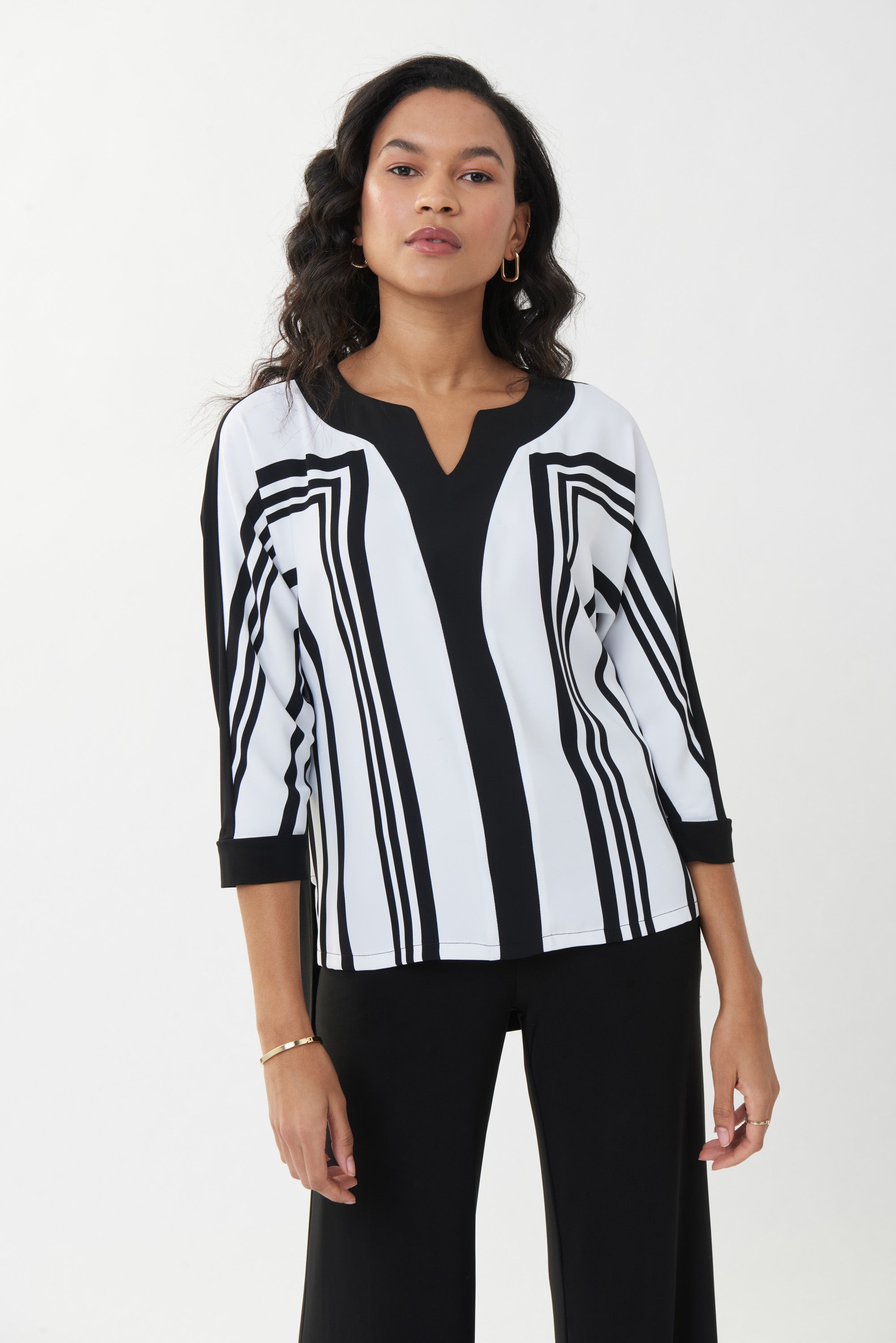 Blusa negra con rayas 223134
