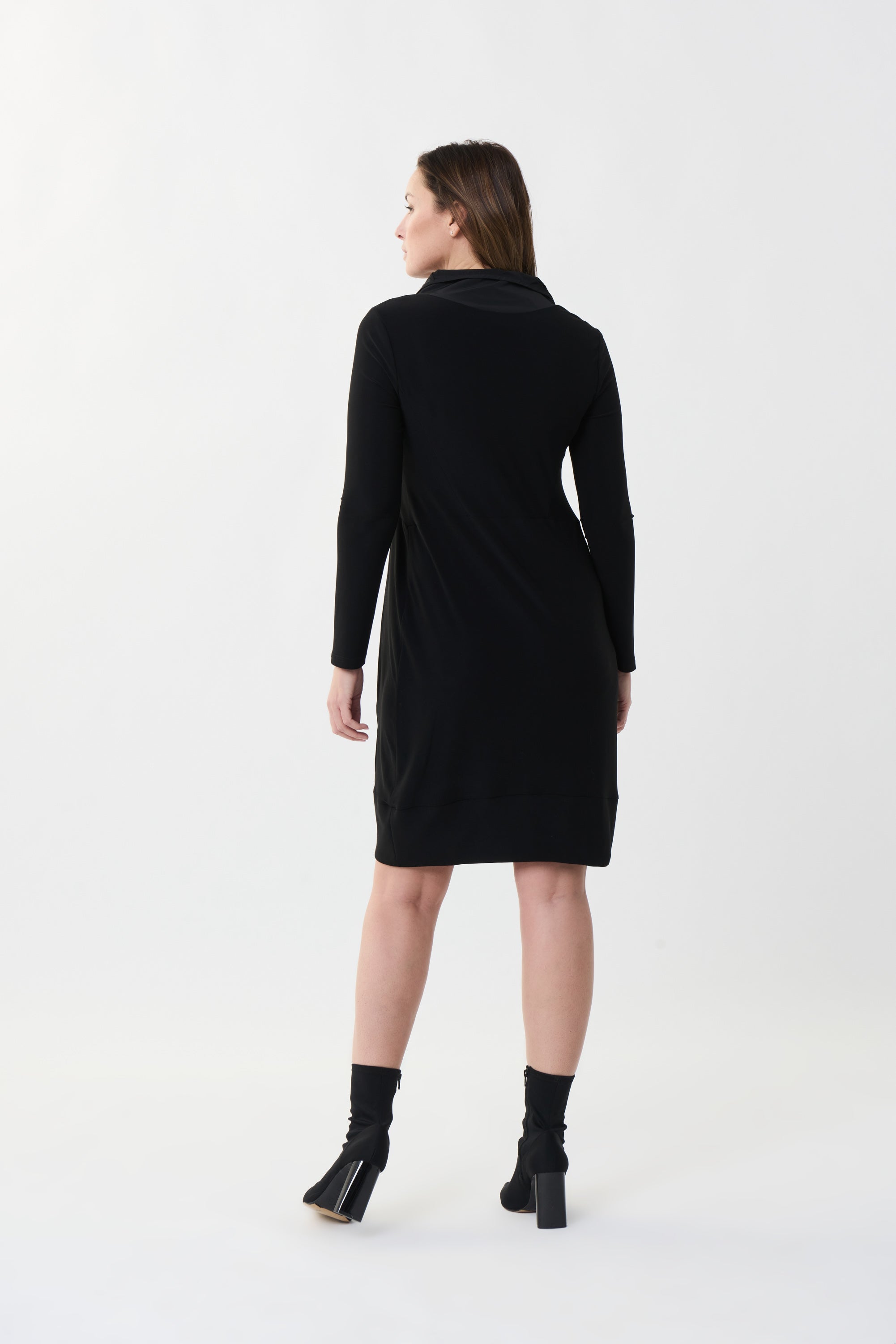 Vestido negro con cierre 223197