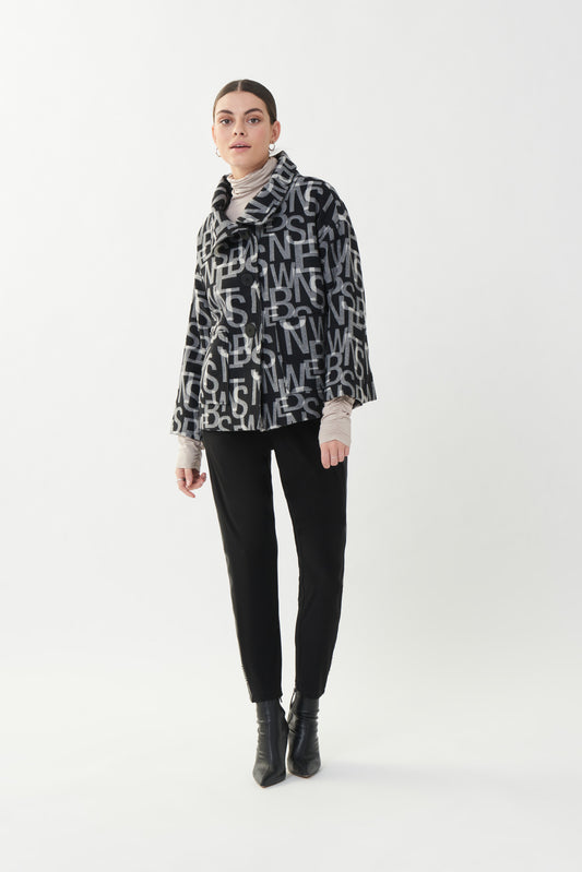 Abrigo negro con letras 223970