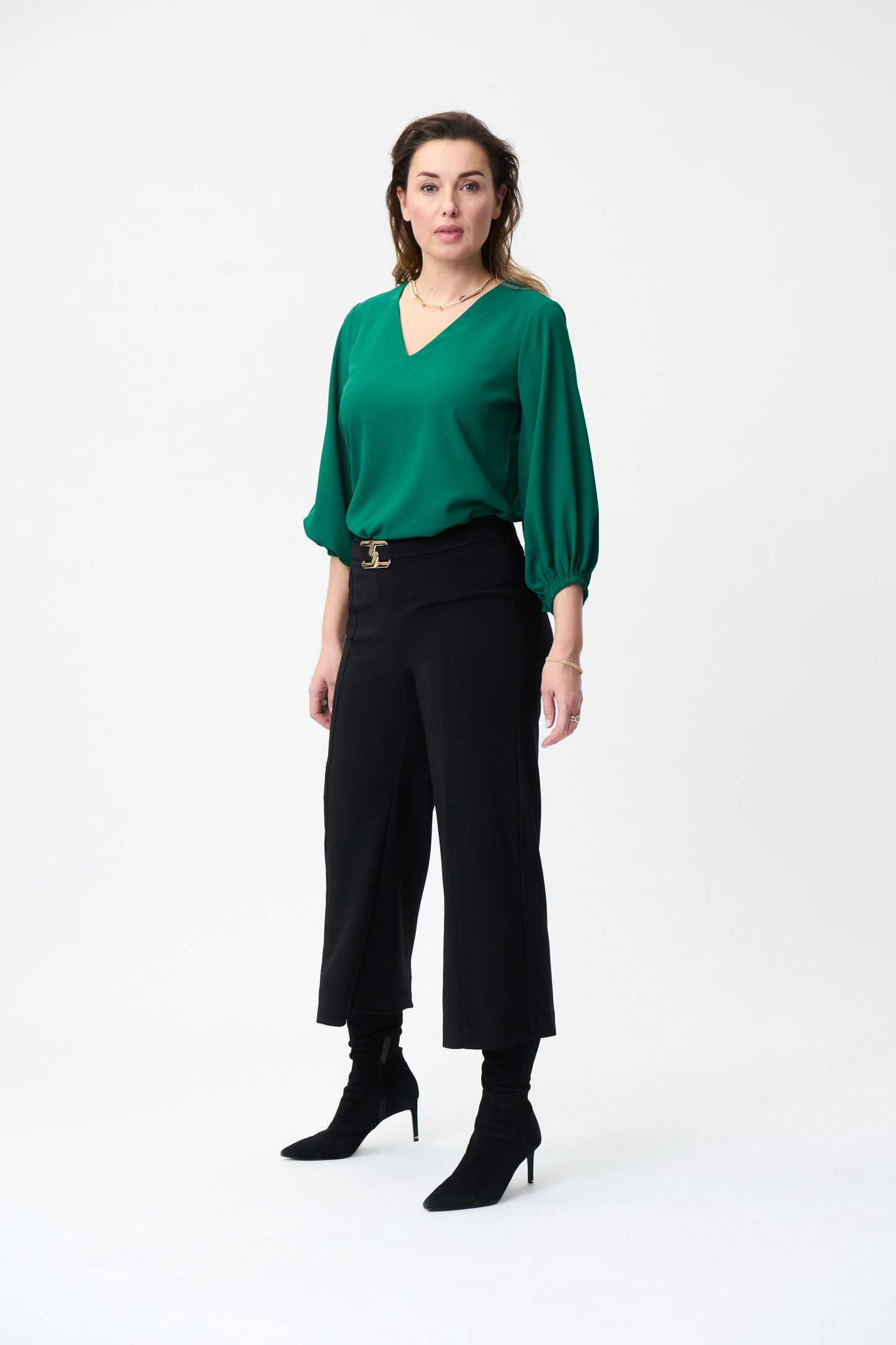 Blusa cuello "V" verde 224047