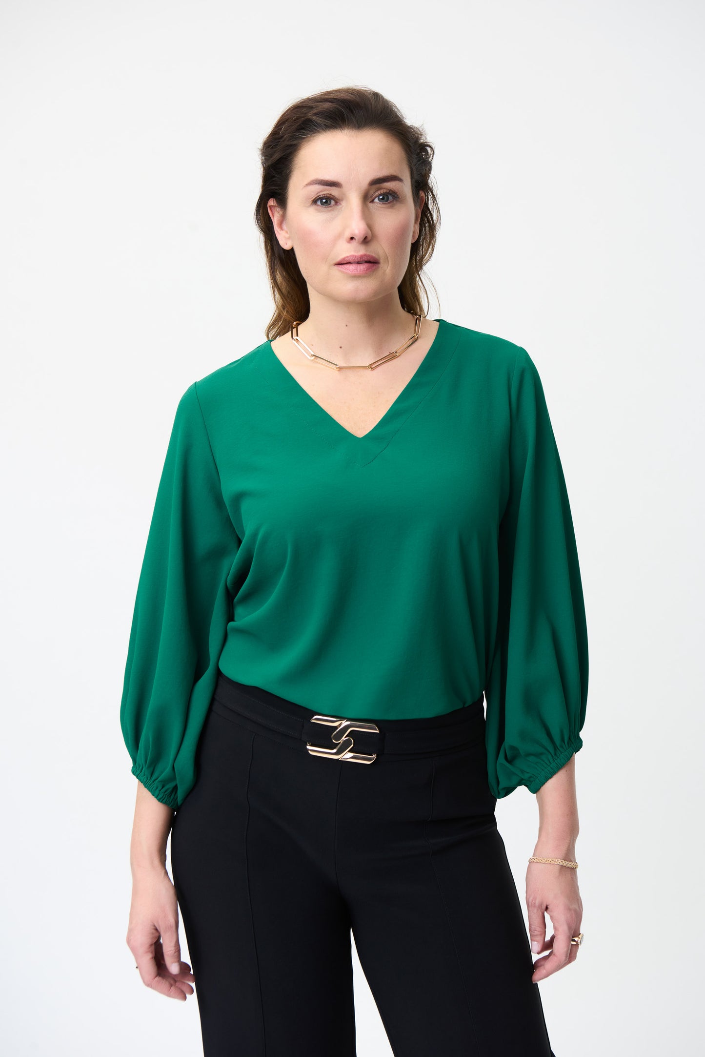 Blusa cuello "V" verde 224047
