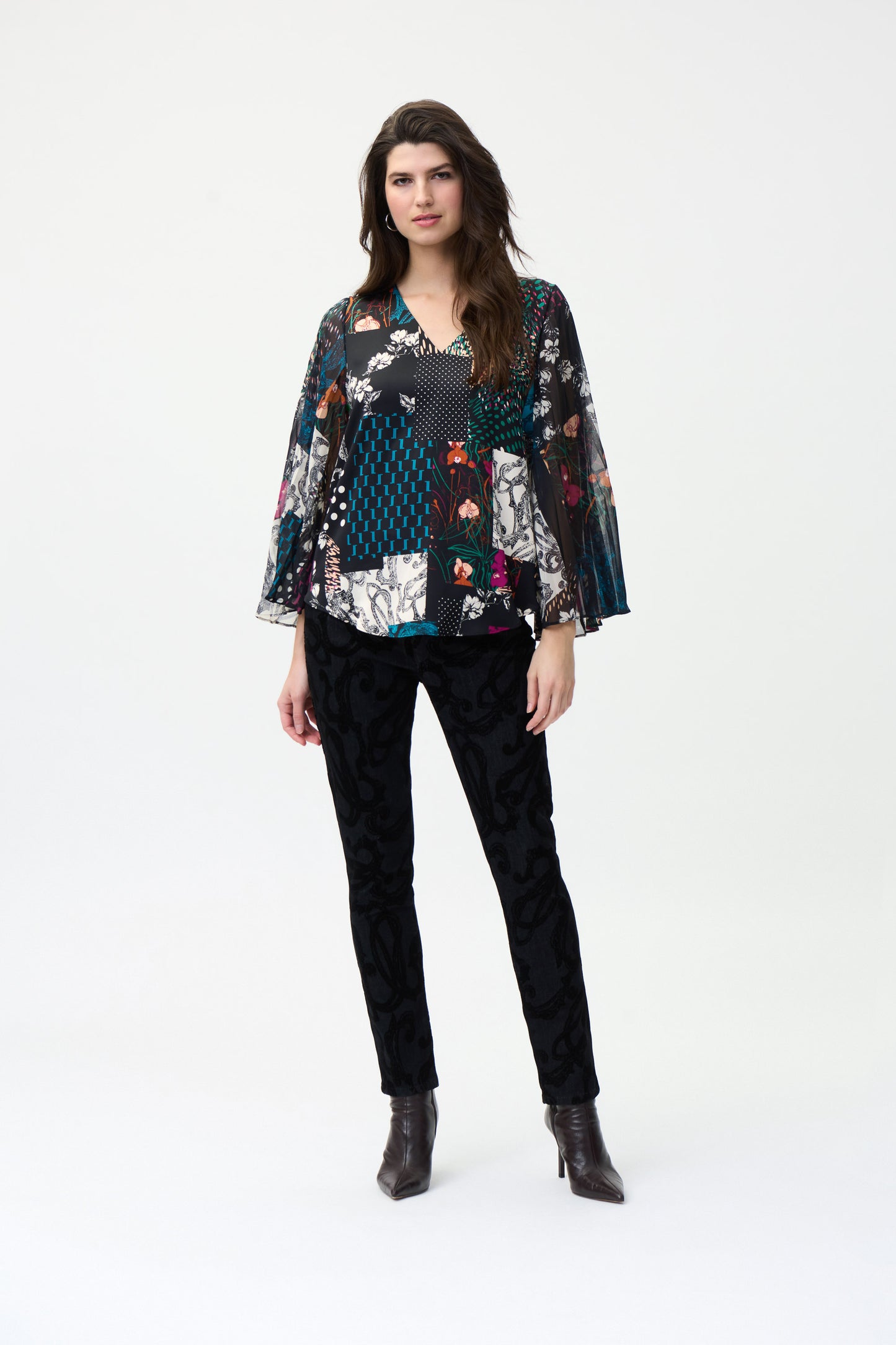 Blusa cuello "V" estampada 224053