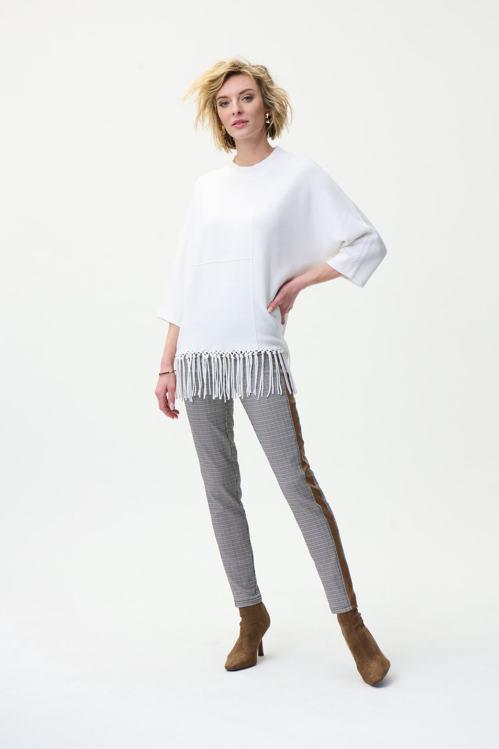Pantalón beige con cuadros 224074