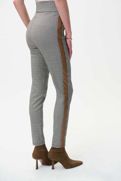 Pantalón beige con cuadros 224074