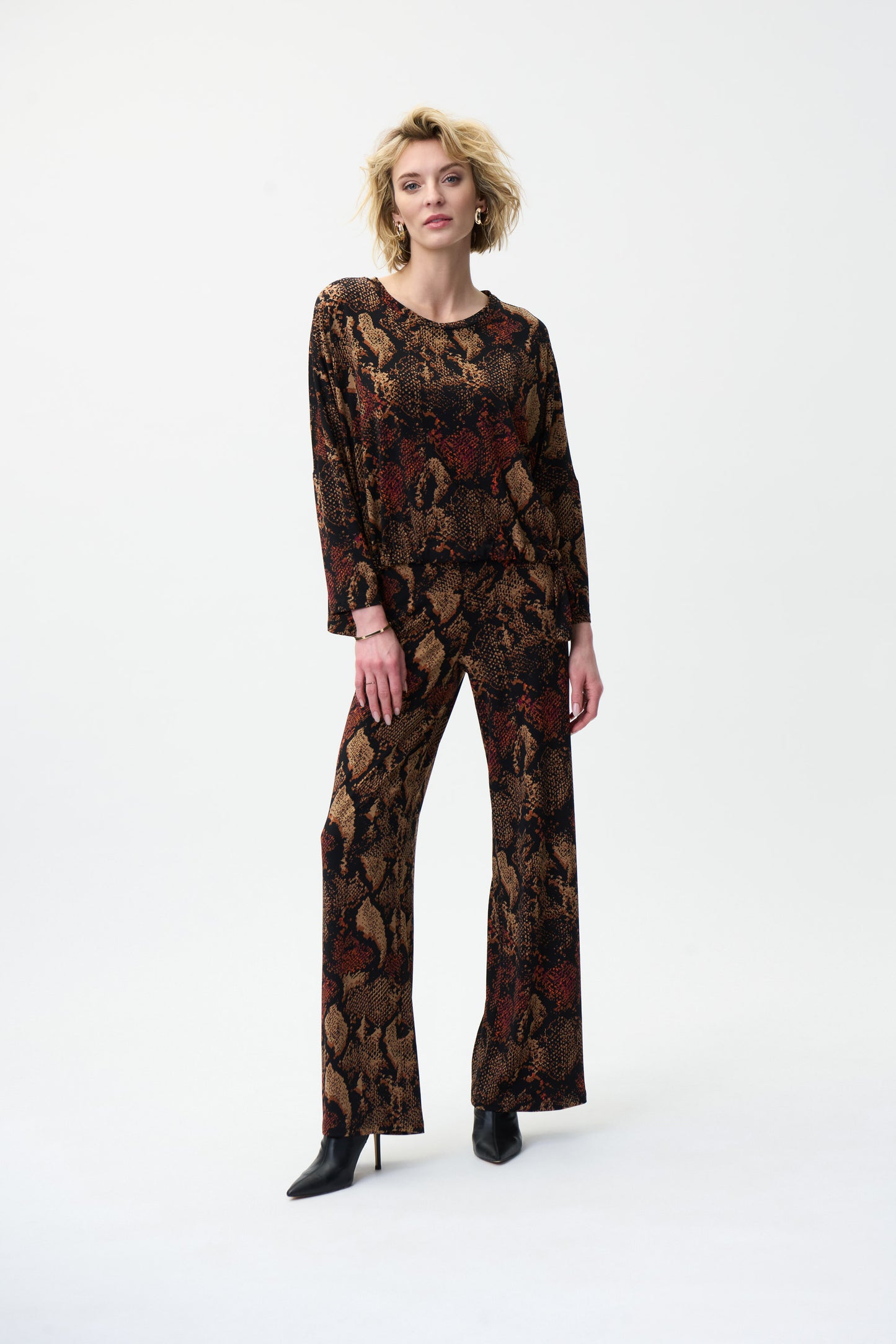 Pantalón animal print café 224112