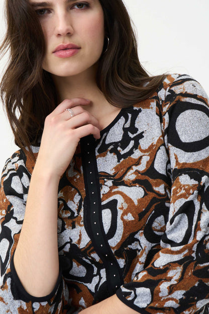 Blusa gris con chedron 224131