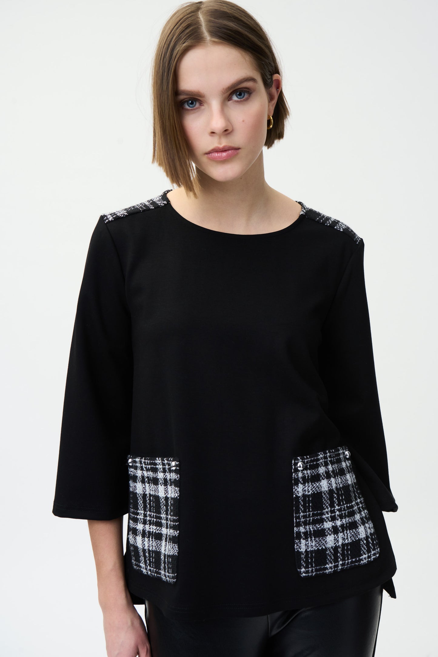 Blusa negra con parches 224152