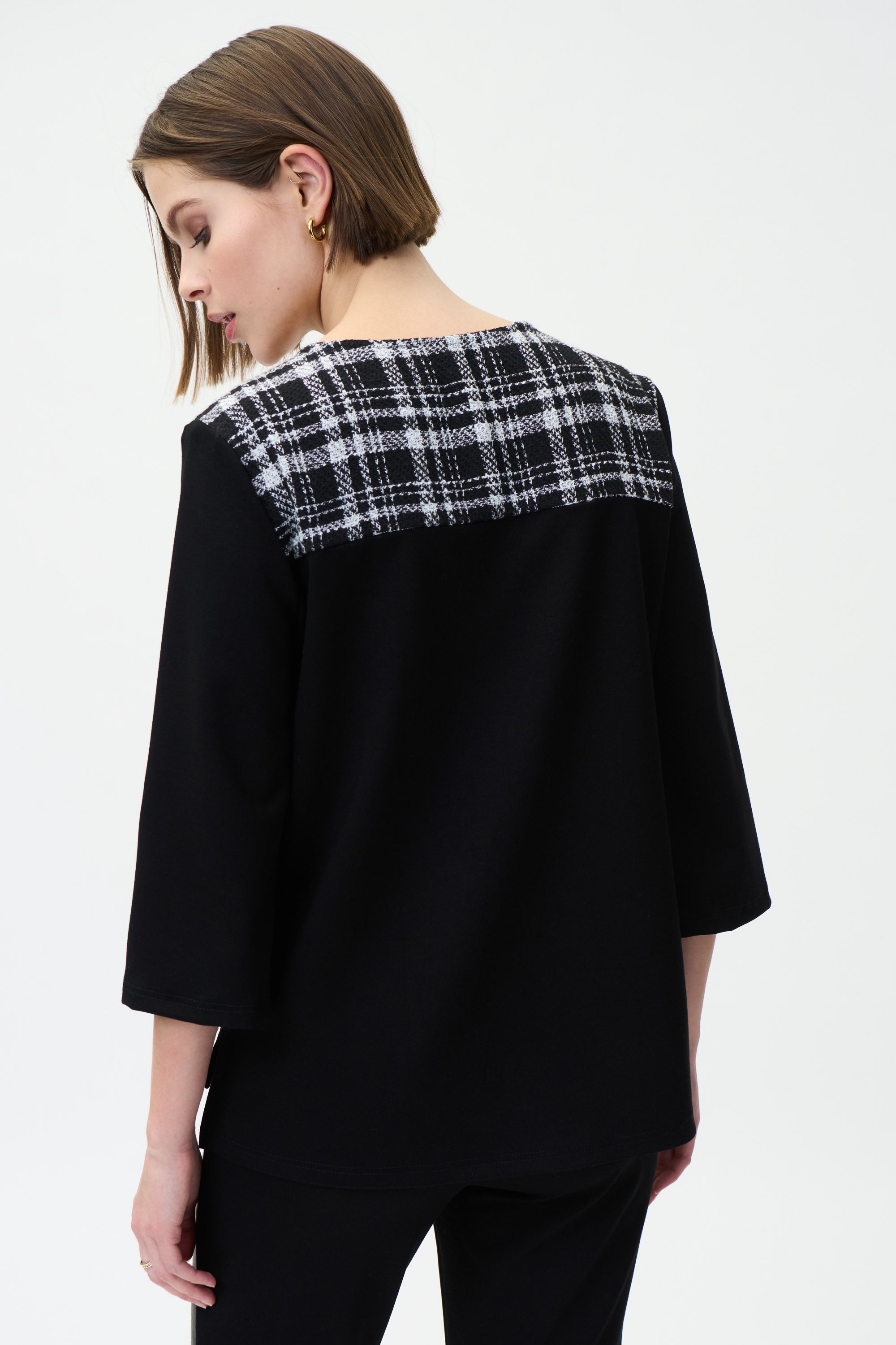 Blusa negra con parches 224152