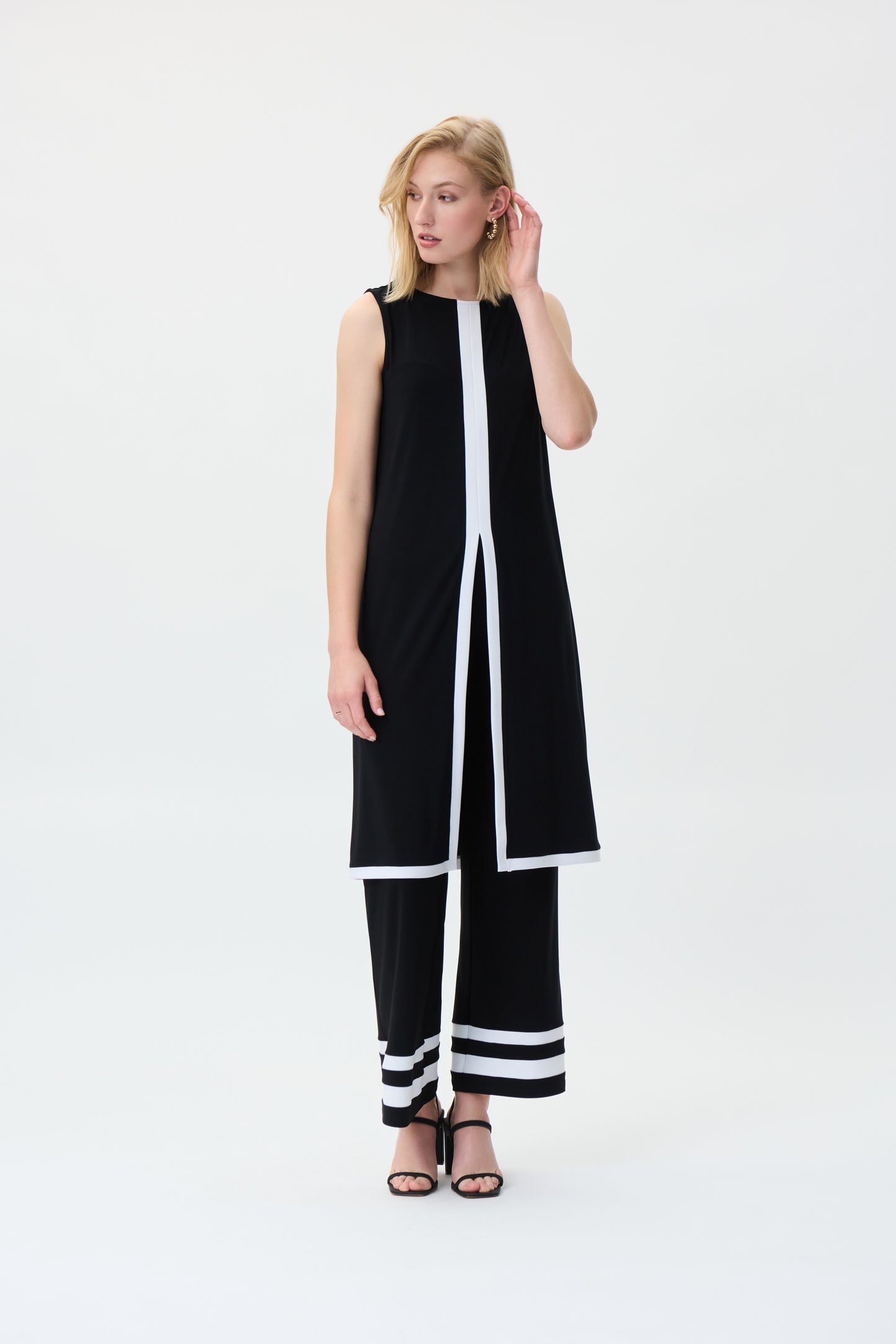 Pantalón pierna ancha negro y blanco 231031