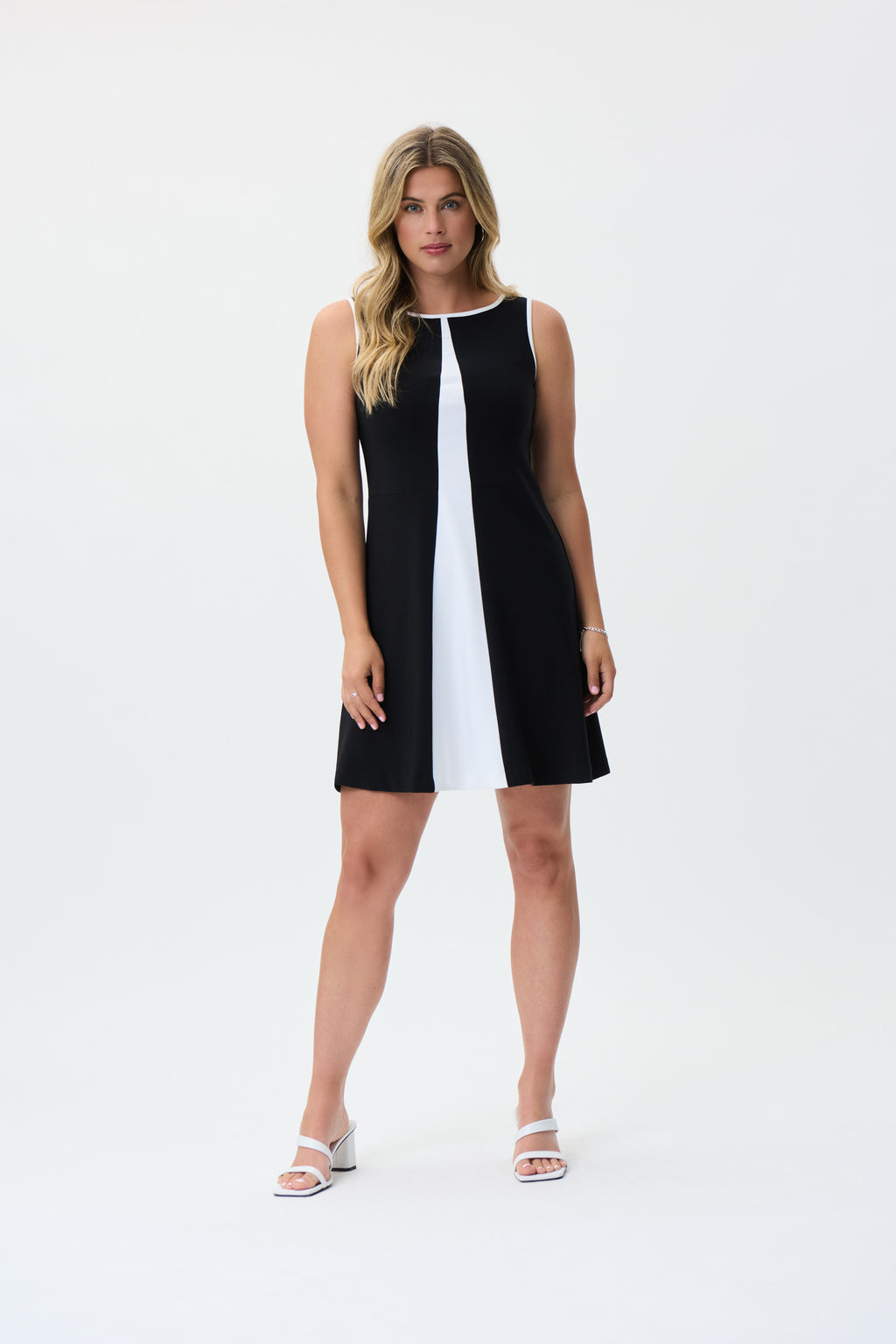 Vestido negro con blanco 231193